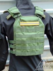 задняя плита с MOLLE слотами и полем крепления идентификаторов