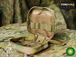 Подсумок раскрывается полностью для удобного доступа