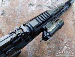 Крепление тактического фонаря на планке M-LOK