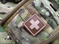 аптечка AMIAK с патчем MEDIC CROSS