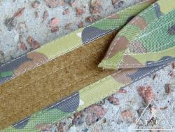 Свободные края ремня фиксируются липучкой velcro